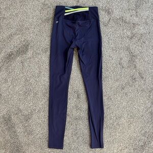 Fabletics Motion365 Women's Size XXS Blue 23 x 28 Back Pocket Leggings